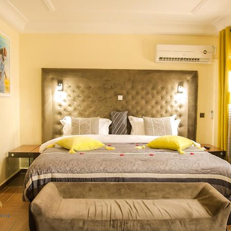 Hotel Residence La Falaise Дуала Екстериор снимка