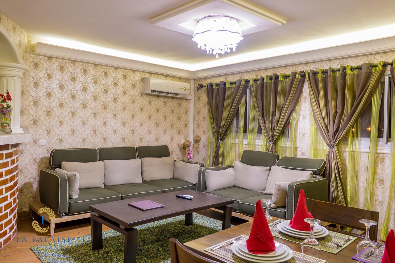 Hotel Residence La Falaise Дуала Екстериор снимка