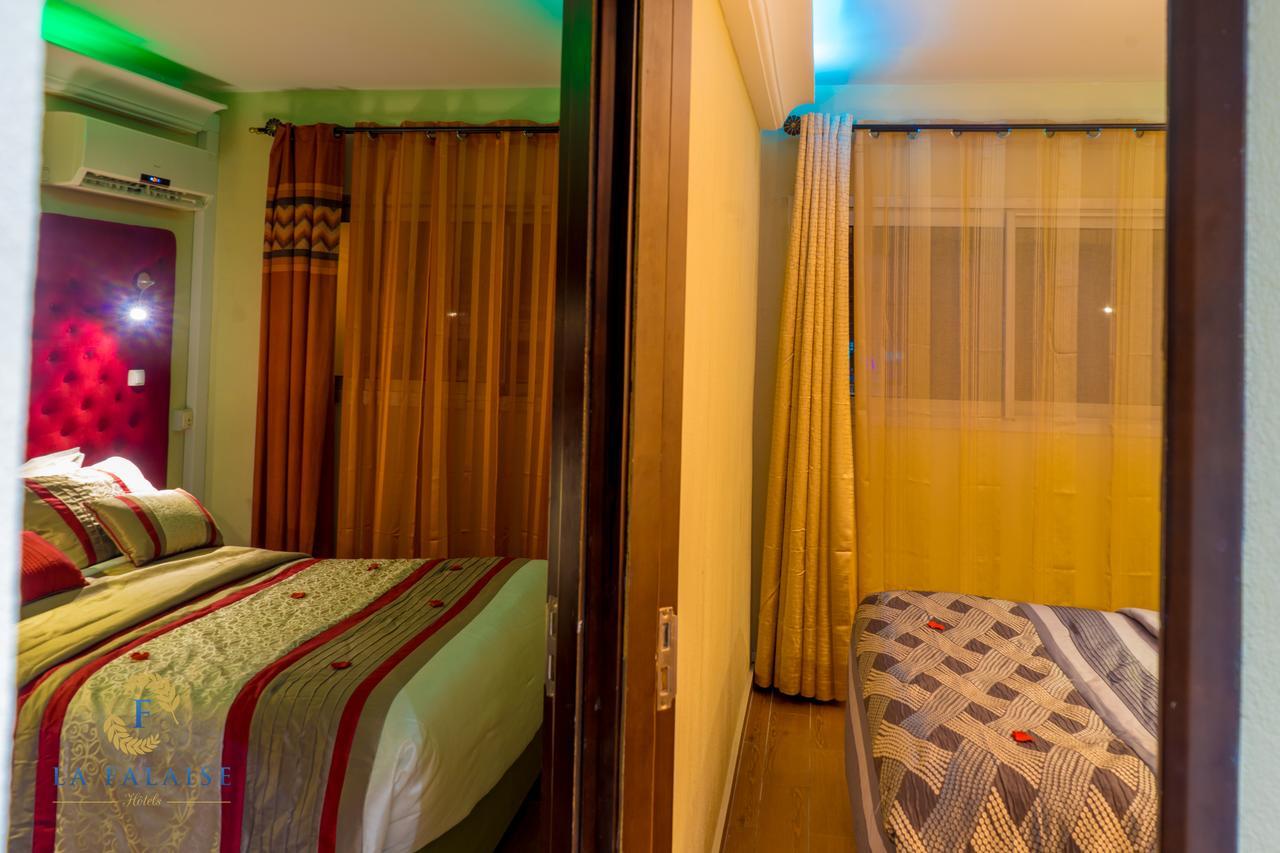 Hotel Residence La Falaise Дуала Екстериор снимка