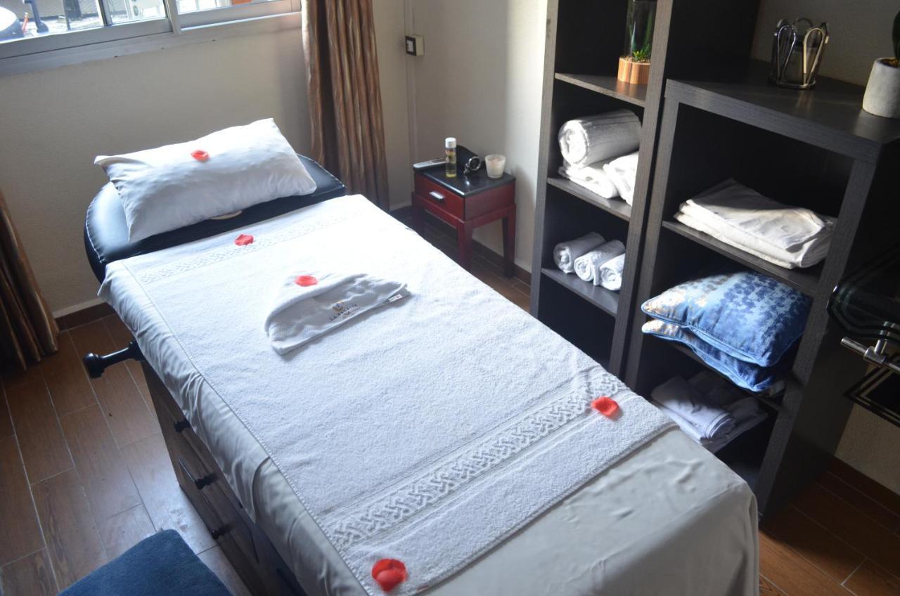 Hotel Residence La Falaise Дуала Екстериор снимка